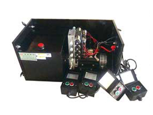 液压支腿自动调平系统